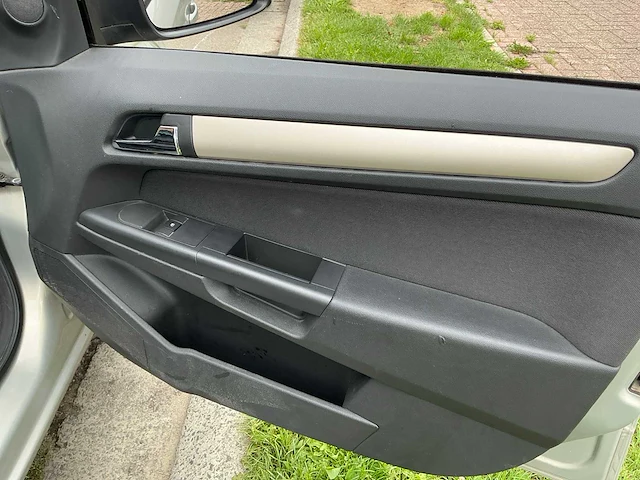 Opel astra uit 2008 - afbeelding 17 van  70