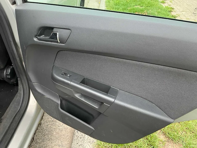Opel astra uit 2008 - afbeelding 21 van  70