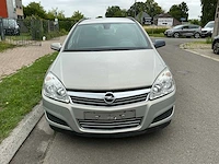 Opel astra uit 2008 - afbeelding 12 van  70