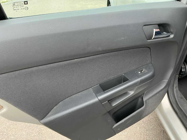 Opel astra uit 2008 - afbeelding 25 van  70