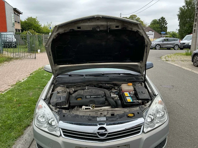 Opel astra uit 2008 - afbeelding 31 van  70