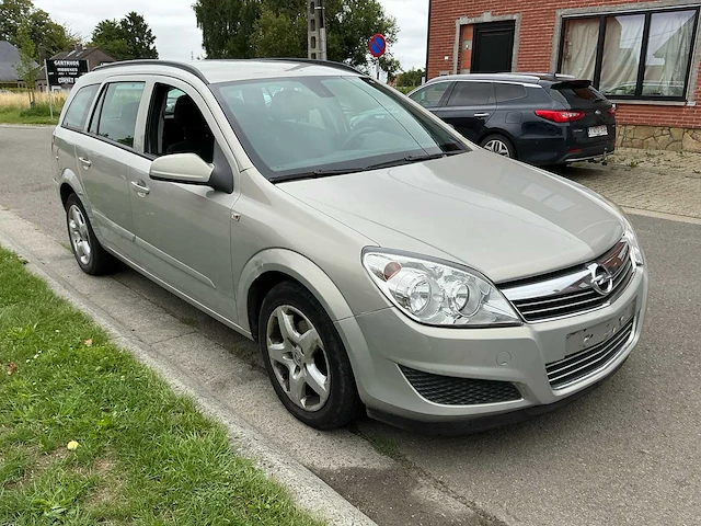 Opel astra uit 2008 - afbeelding 23 van  70