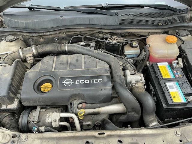 Opel astra uit 2008 - afbeelding 35 van  70