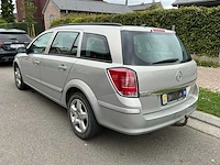 Opel astra uit 2008 - afbeelding 67 van  70