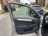 Opel astra uit 2008 - afbeelding 70 van  70