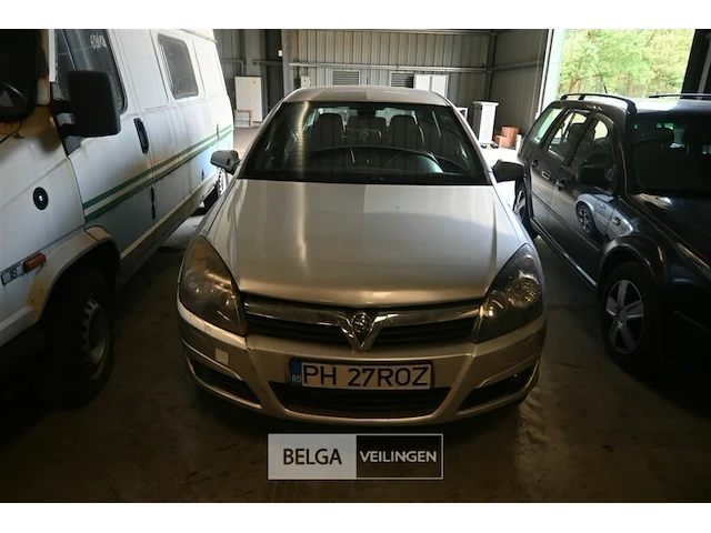 Opel astra - afbeelding 2 van  15