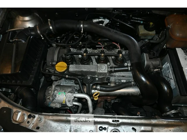 Opel astra - afbeelding 3 van  15