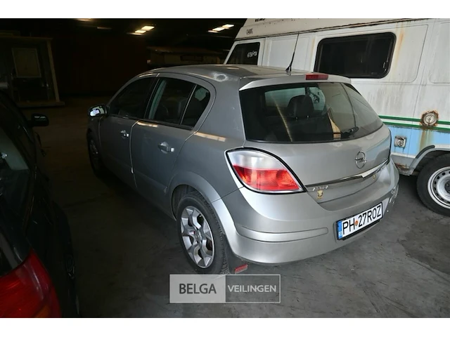 Opel astra - afbeelding 8 van  15