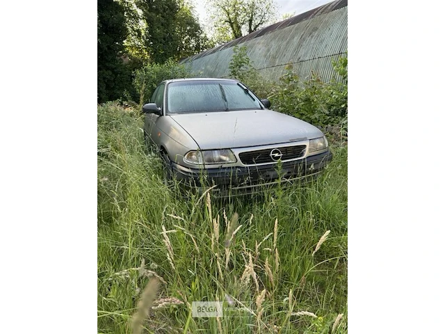 Opel astra - afbeelding 1 van  6
