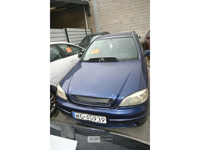 Opel astra - afbeelding 4 van  10