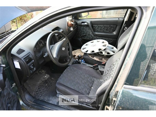 Opel astra - afbeelding 5 van  17
