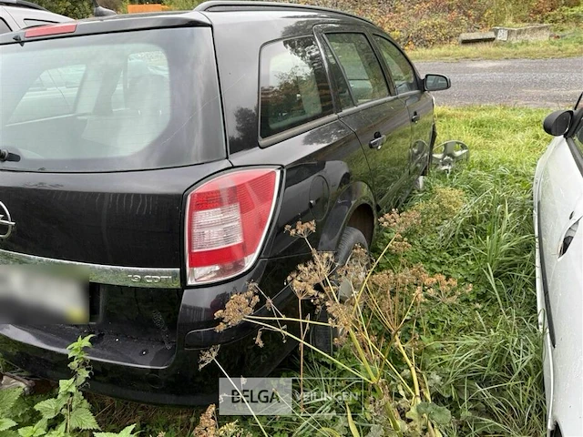 Opel astra - afbeelding 4 van  15