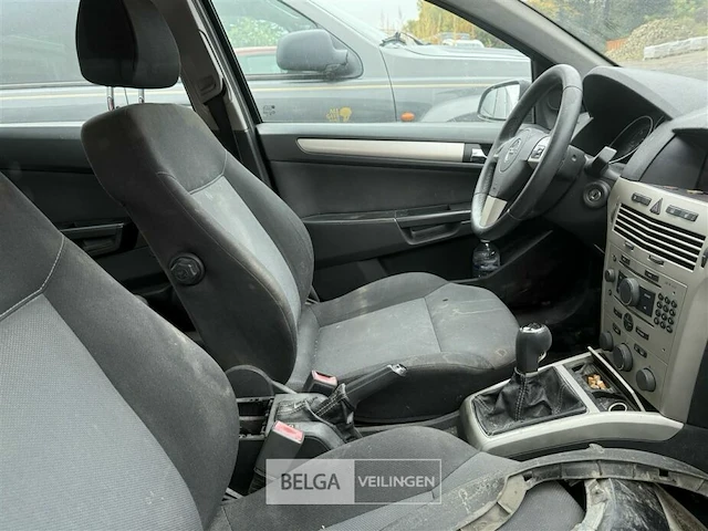 Opel astra - afbeelding 12 van  15