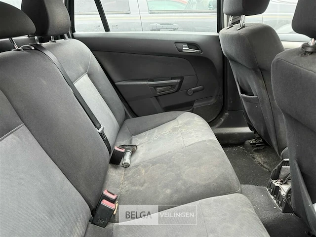 Opel astra - afbeelding 13 van  15