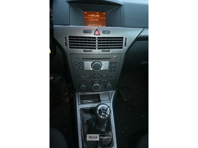 Opel astra - afbeelding 18 van  21