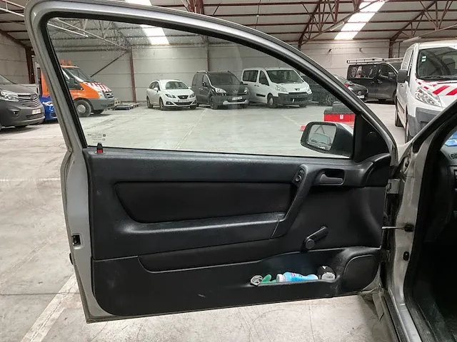 Opel astra - afbeelding 25 van  48