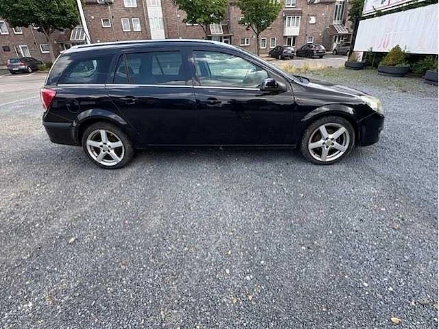 Opel astra - afbeelding 8 van  12