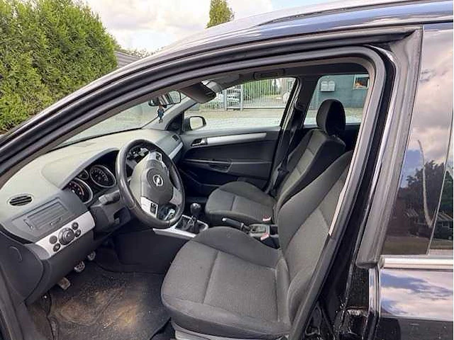 Opel astra - afbeelding 11 van  12