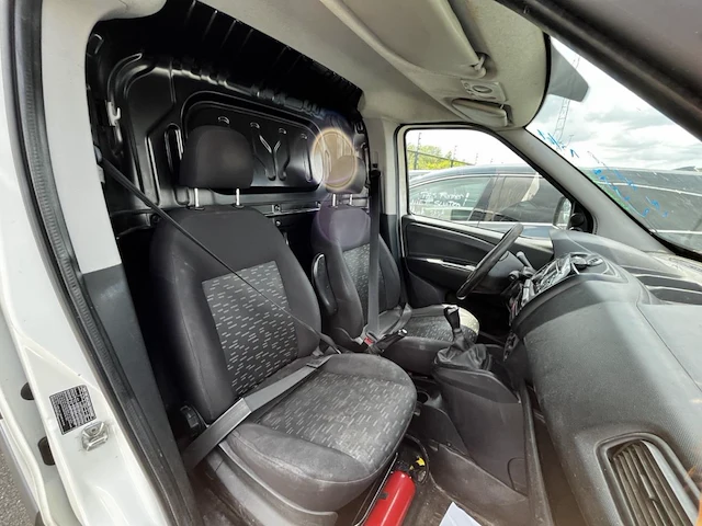 Opel combo 2000 cargo swb 1.3 cdti l1h1 (eu5) 90, 2015 - afbeelding 11 van  34