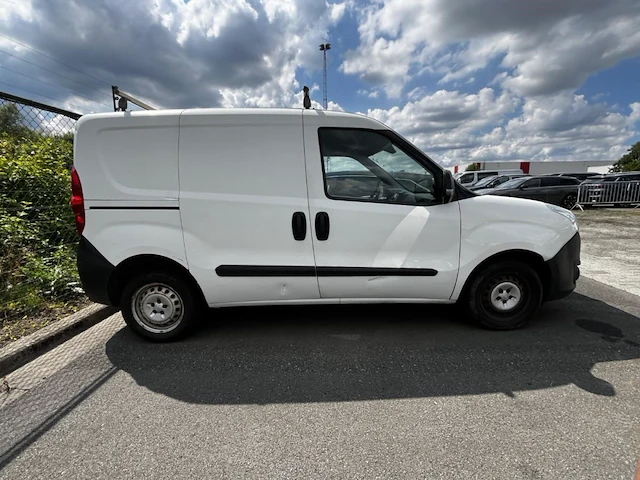 Opel combo 2000 cargo swb 1.3 cdti l1h1 (eu5) 90, 2015 - afbeelding 29 van  34
