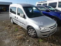 Opel combo auto - afbeelding 17 van  24