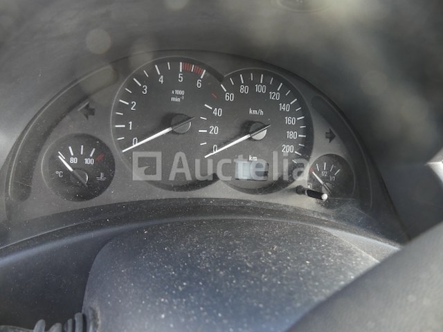 Opel combo auto - afbeelding 20 van  24