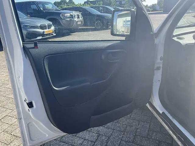Opel combo - afbeelding 9 van  40