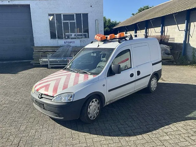 Opel combo - afbeelding 1 van  40
