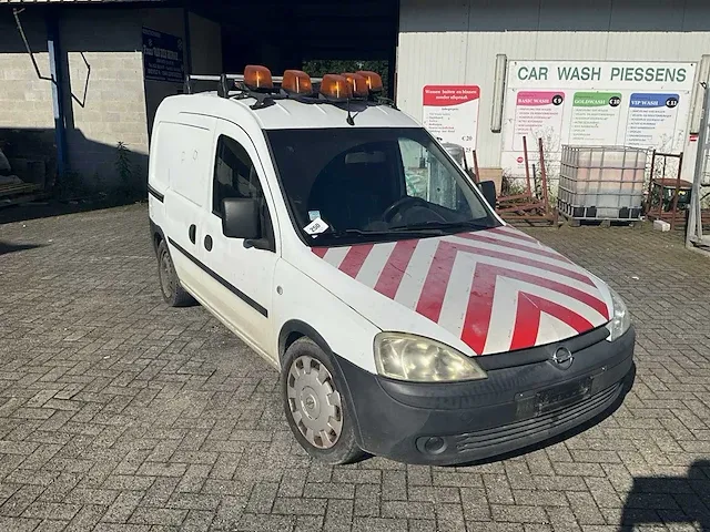 Opel combo - afbeelding 37 van  40