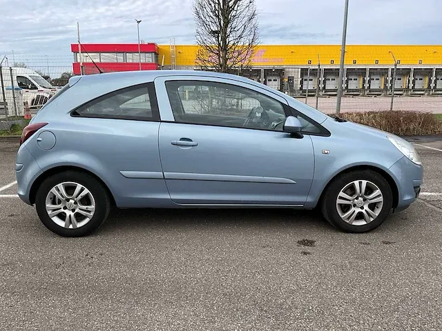 Opel corsa - 2007 - afbeelding 25 van  28
