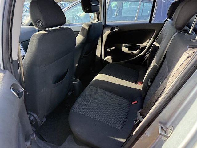 Opel corsa 1.0i essentia,2010 - afbeelding 5 van  26