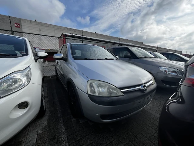 Opel corsa 1.0i xep 12v essentia 60,2002 - afbeelding 12 van  39