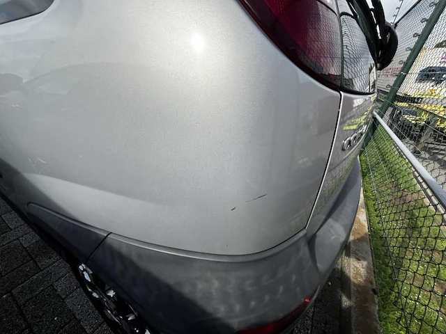 Opel corsa 1.0i xep 12v essentia 60,2002 - afbeelding 32 van  39