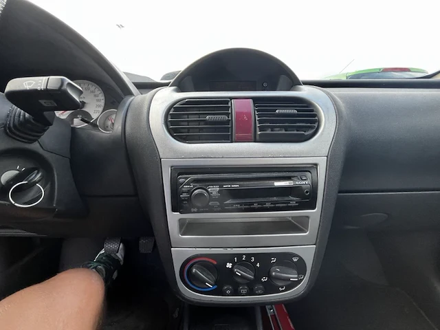 Opel corsa 1.0i xep 12v essentia 60,2002 - afbeelding 37 van  39