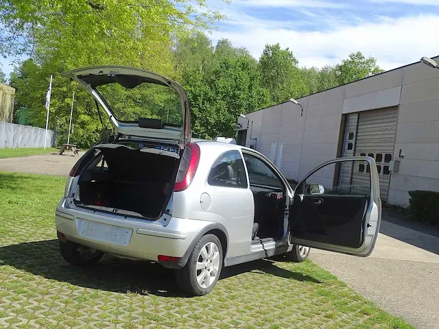 Opel corsa 1.2 twinport automatic - afbeelding 19 van  49