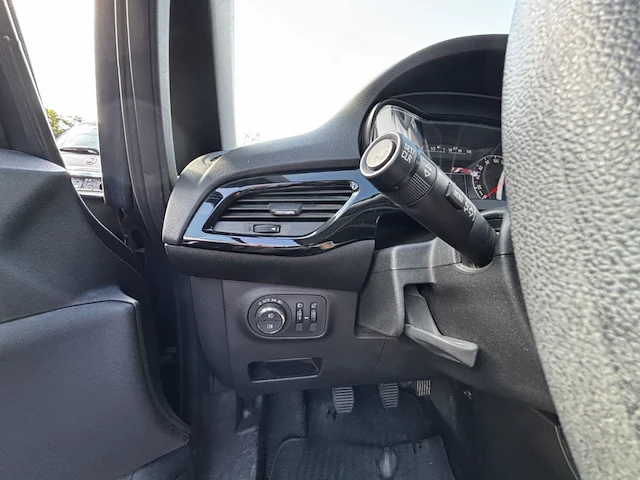 Opel corsa 1.2i essentia 70,2016 - afbeelding 8 van  27