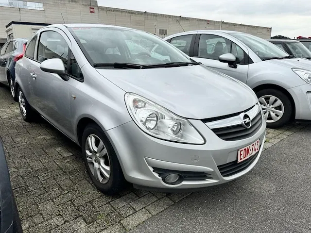 Opel corsa 1.2i essentia 80, 2010 - afbeelding 23 van  29