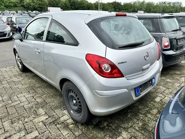 Opel corsa 1.2i essentia 80, 2010 - afbeelding 25 van  29