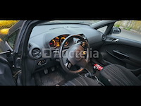 Opel corsa 1.3 2010 - afbeelding 13 van  17