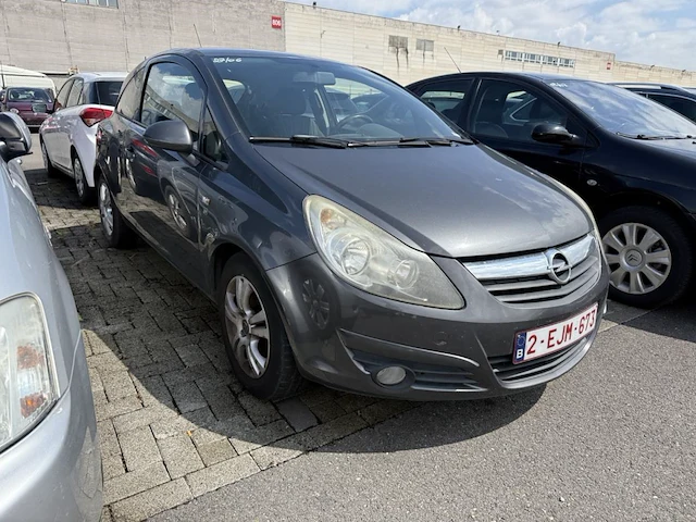 Opel corsa 1.3 cdti ecoflex essentia start/stop dpf 95, 2010 - afbeelding 19 van  25