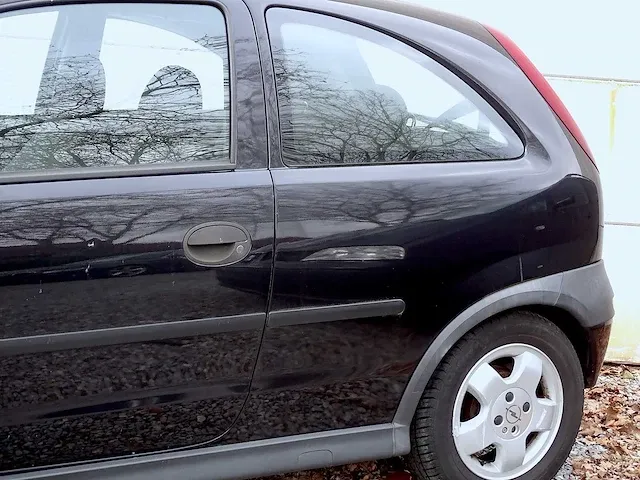 Opel corsa 1.7 dti 16v 'elegance' - afbeelding 2 van  45