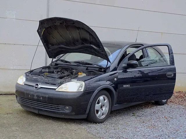 Opel corsa 1.7 dti 16v 'elegance' - afbeelding 32 van  45