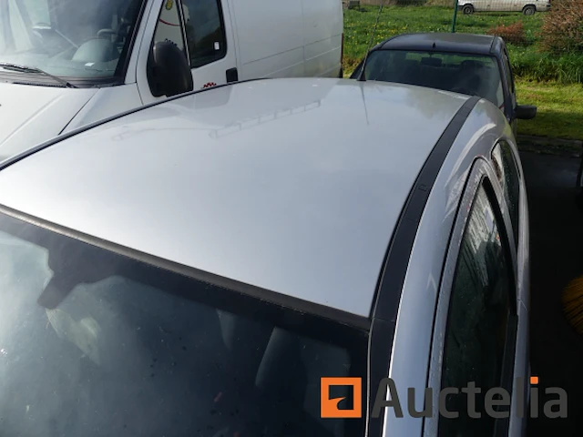 Opel corsa auto - afbeelding 2 van  19