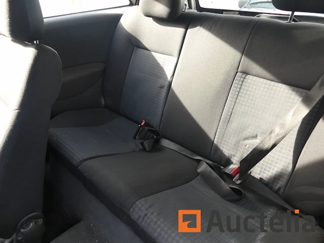 Opel corsa auto - afbeelding 3 van  19