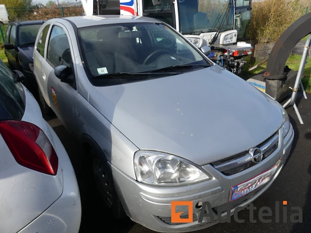 Opel corsa auto - afbeelding 12 van  19