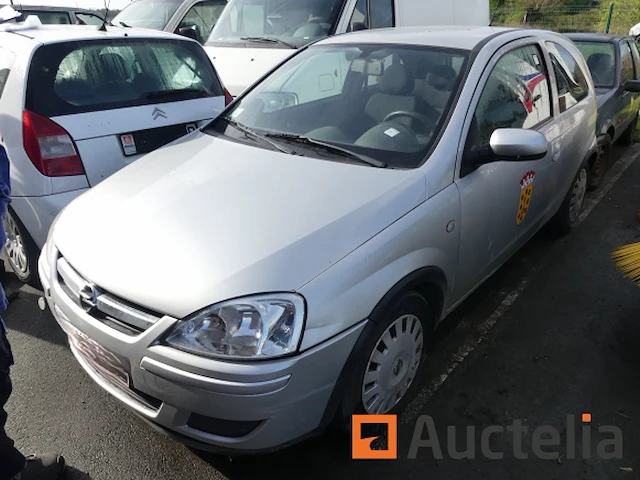Opel corsa auto - afbeelding 13 van  19