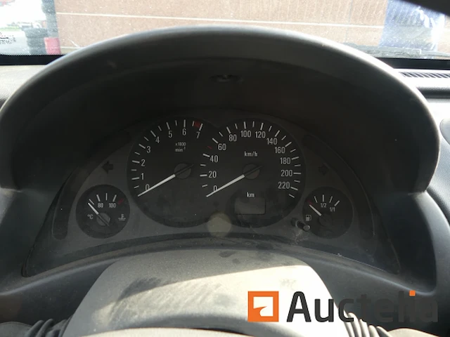Opel corsa auto - afbeelding 16 van  19
