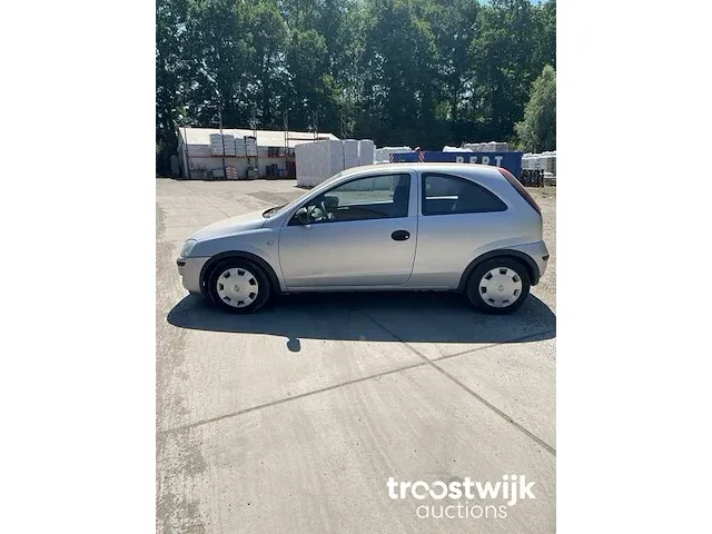 Opel corsa benzine - afbeelding 5 van  8