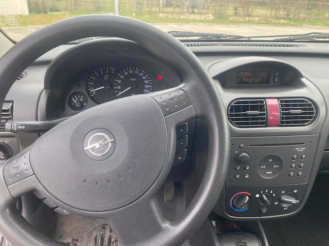 Opel corsa c, 2003 - afbeelding 8 van  25