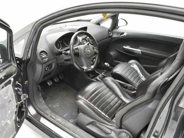 Opel corsa opc - afbeelding 3 van  27